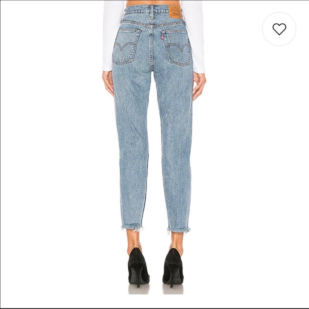 NWT Levi’s Wedgie Icon Fit in Shut Up Raw Hem